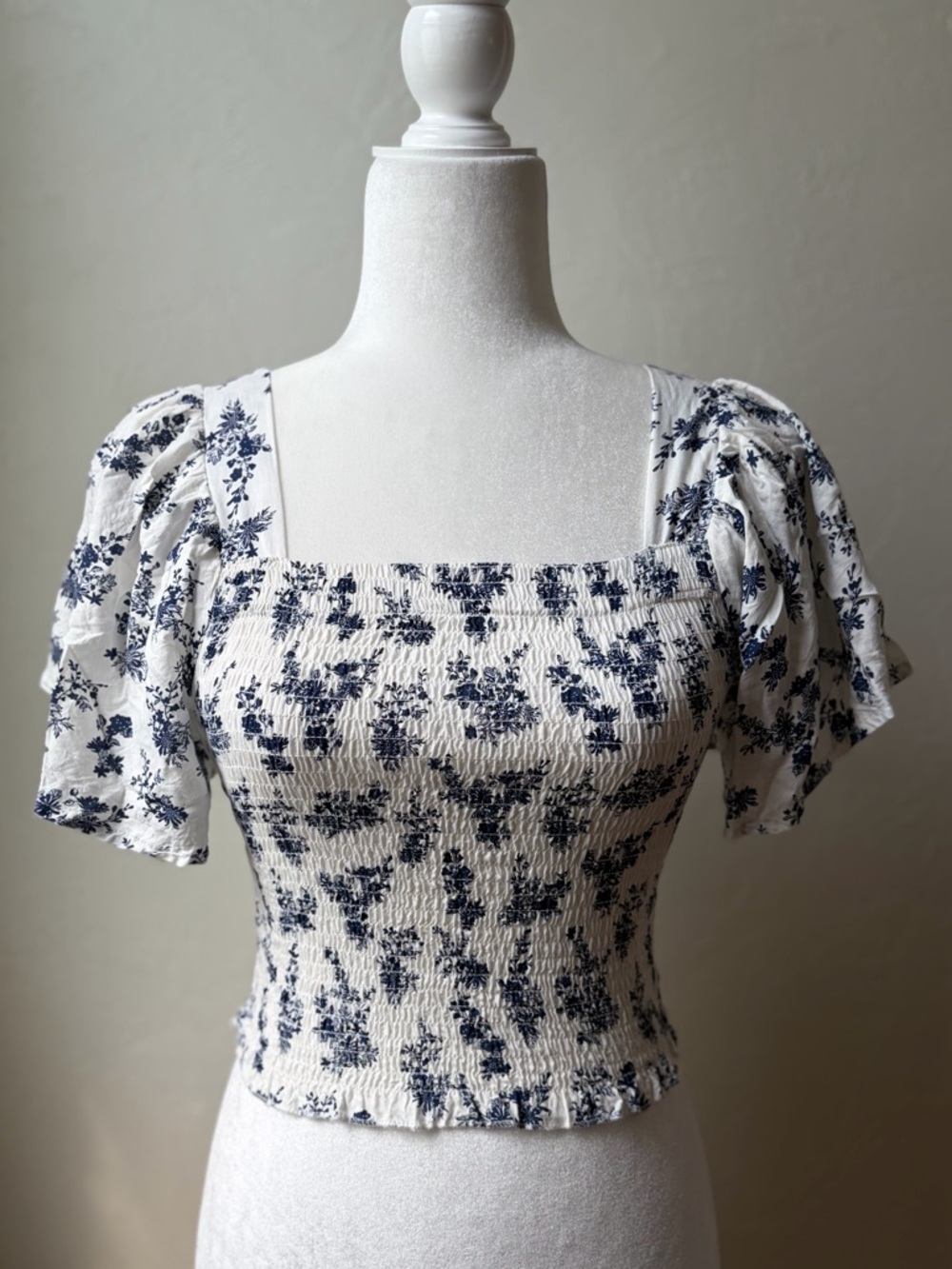 Blue White Floral Smocked Puff Sleeve Crop Top Square Neck Cottagecore XS